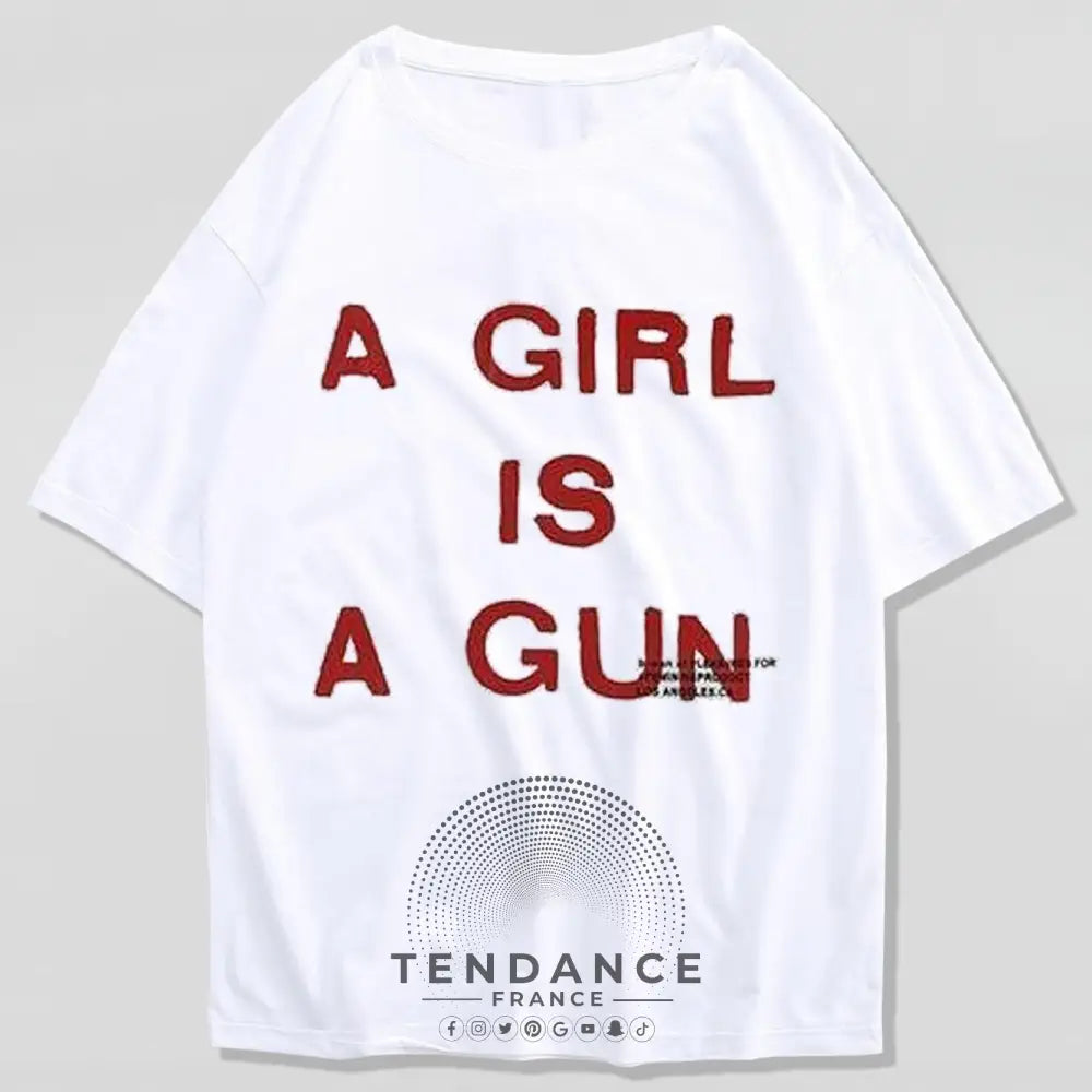 T-shirt a Girl Is Gun™ | France-Tendance